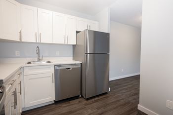 Polo Club Townhomes: 770 - 818 Allegheny Drive